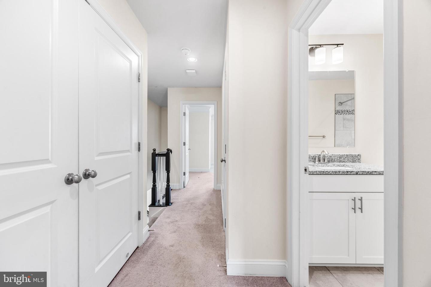 9236 Garrettson Cir Property Photo 29