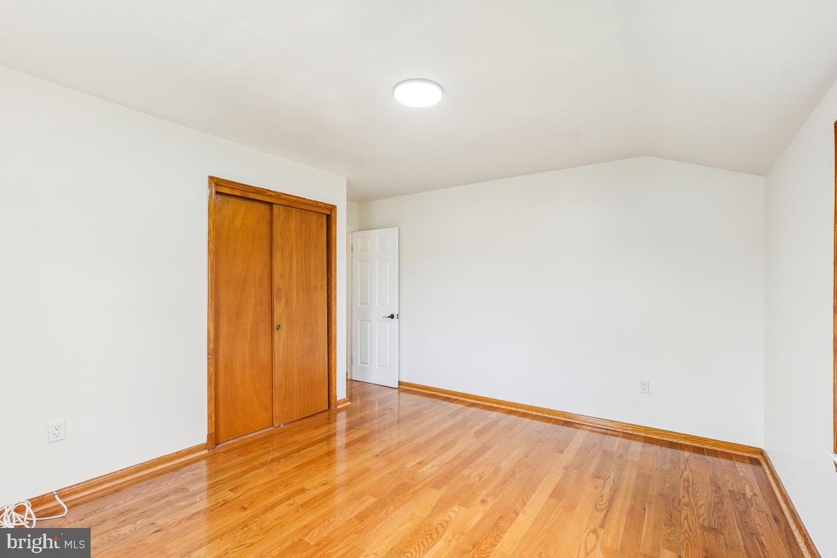 9307 Thornewood Dr Property Photo 27