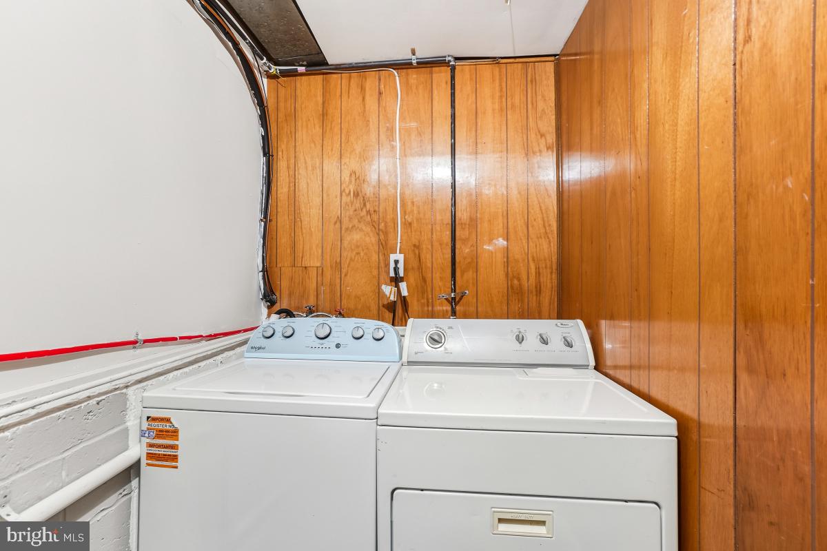 9307 Thornewood Dr Property Photo 34