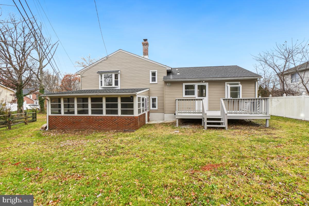 9307 Thornewood Dr Property Photo 42