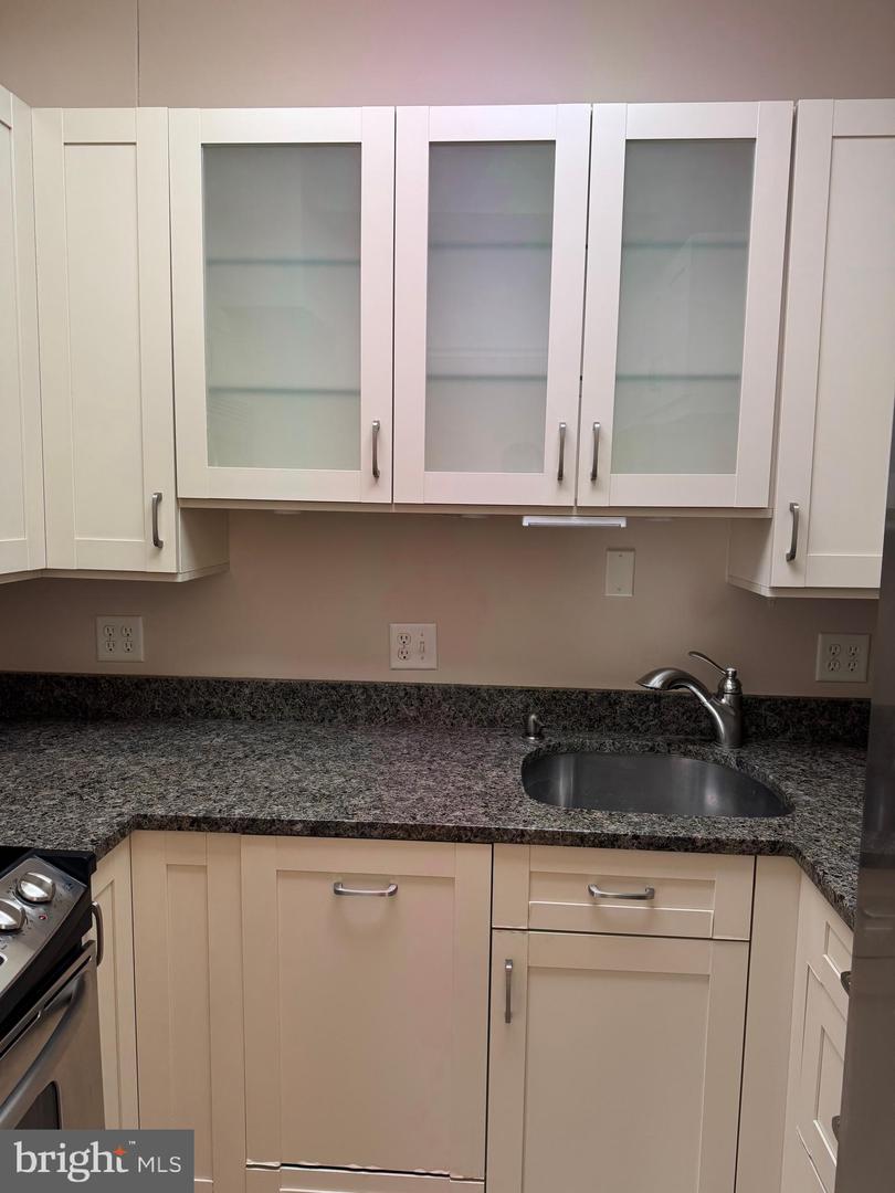 11 Slade Ave #715 Property Photo 18