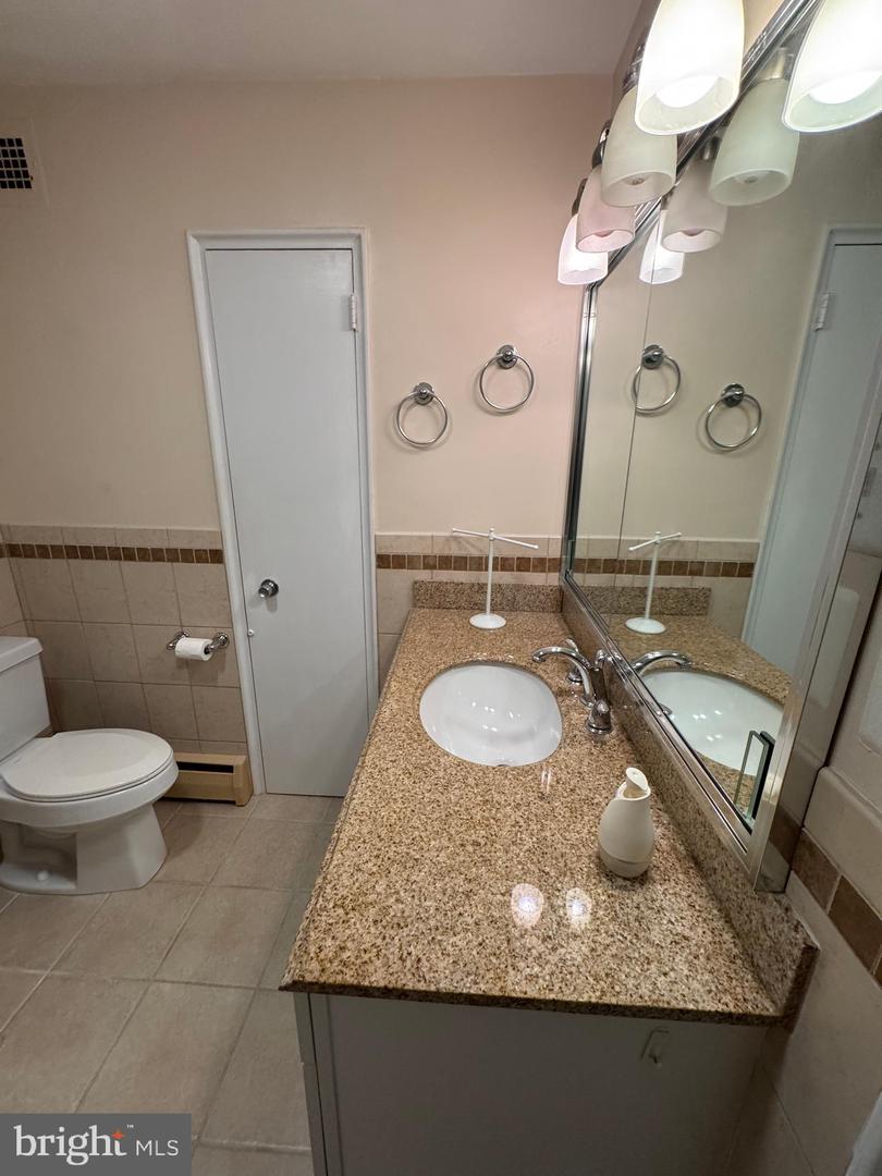 11 Slade Ave #715 Property Photo 23