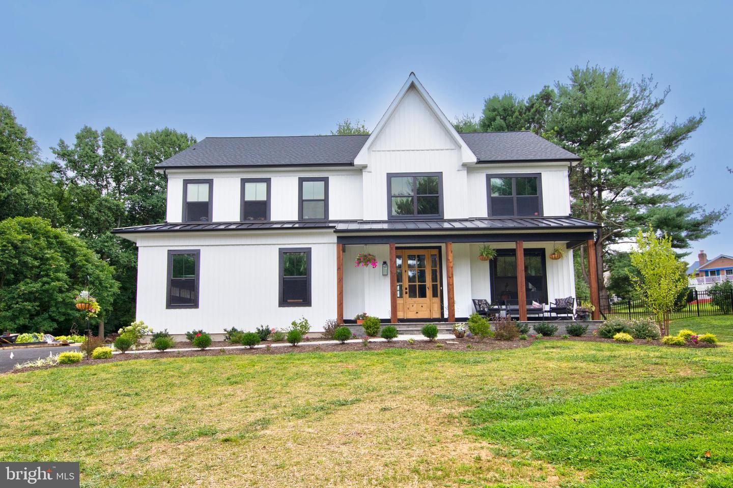 18707 Frederick Rd Property Photo 1