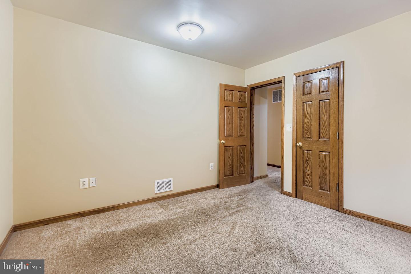 7406 Poplar Ave Property Photo 23