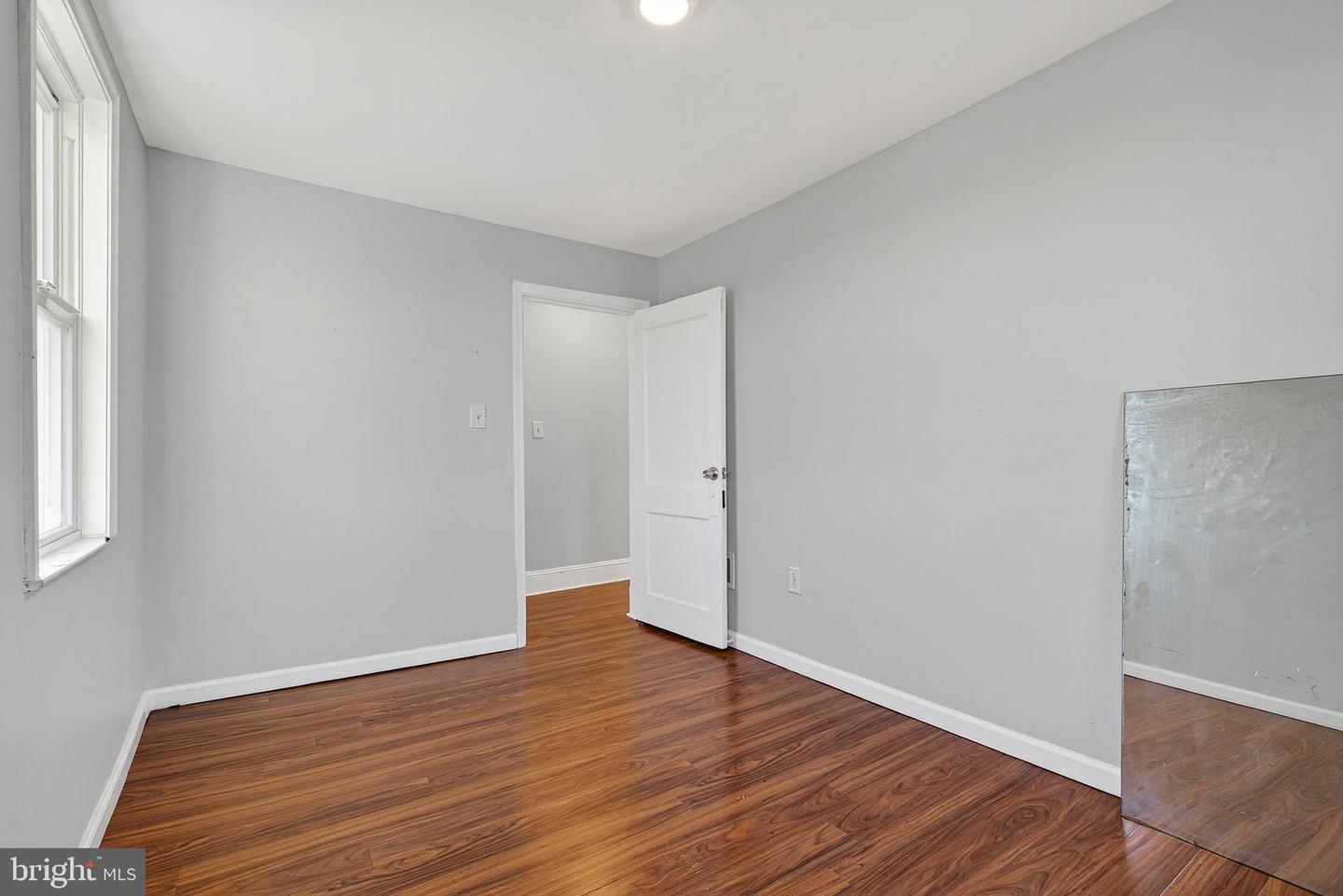 511 47th St Property Photo 15