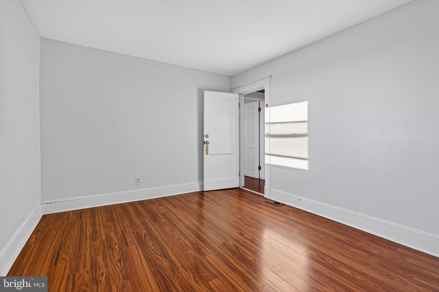 511 47th St Property Photo 19