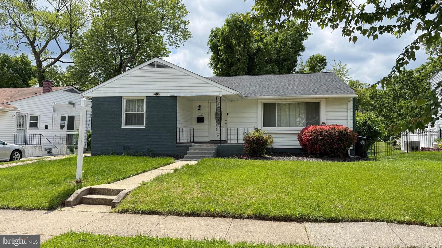 7907 Subet Property Photo 2
