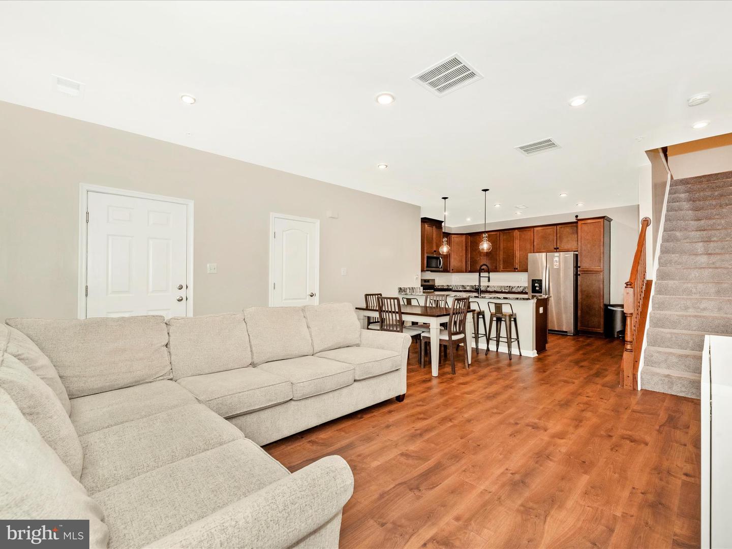 9374 Seney Ln #567 Property Photo 6
