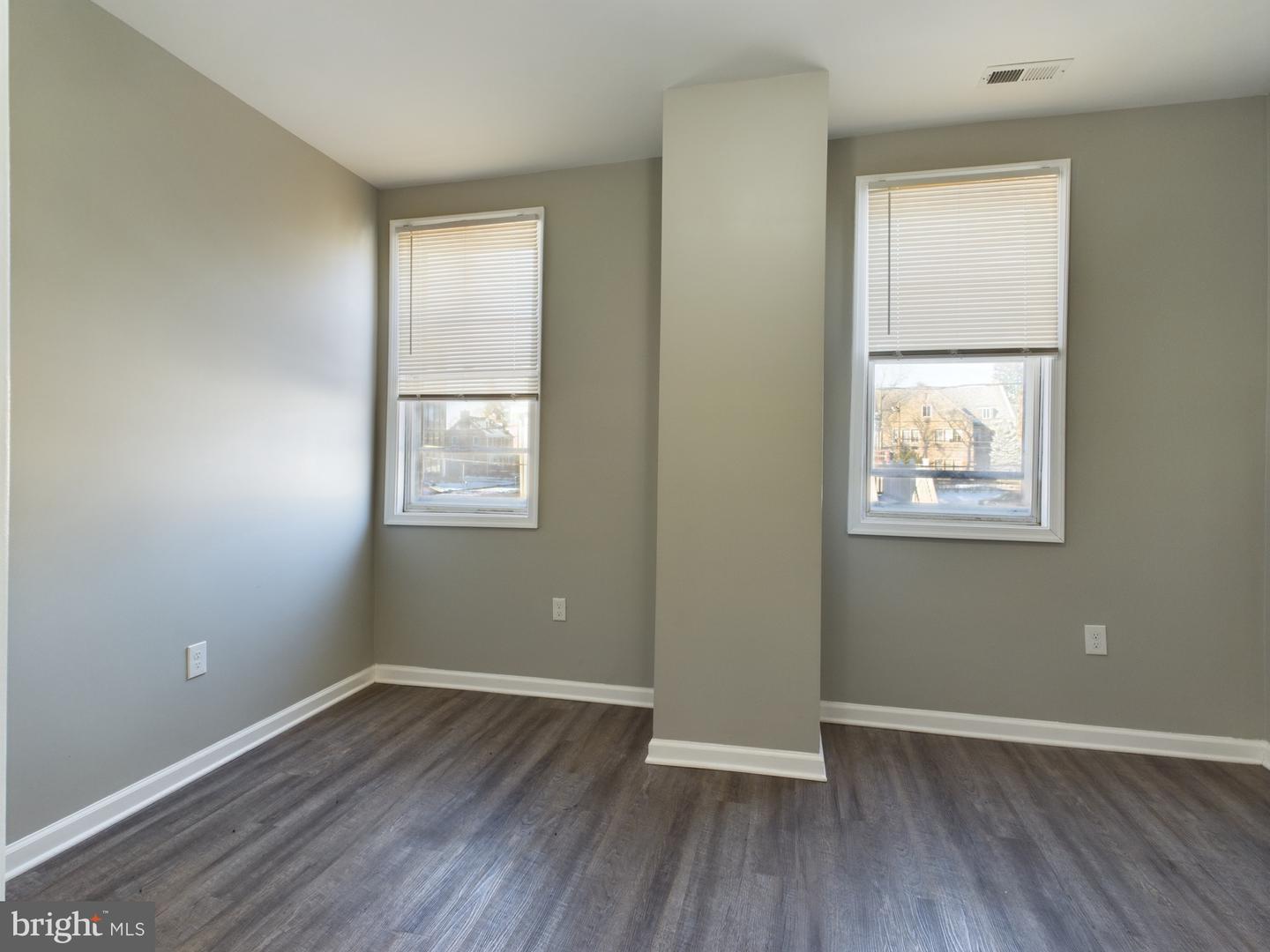 300 West Chesapeake Avenue #3 Property Photo 7