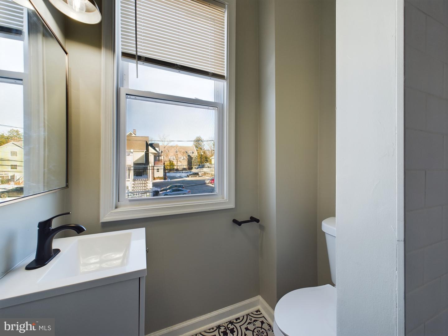 300 West Chesapeake Avenue #3 Property Photo 11