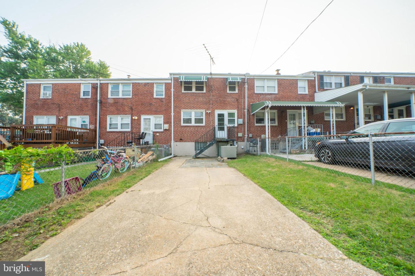 1106 Linden Ave Property Photo 4