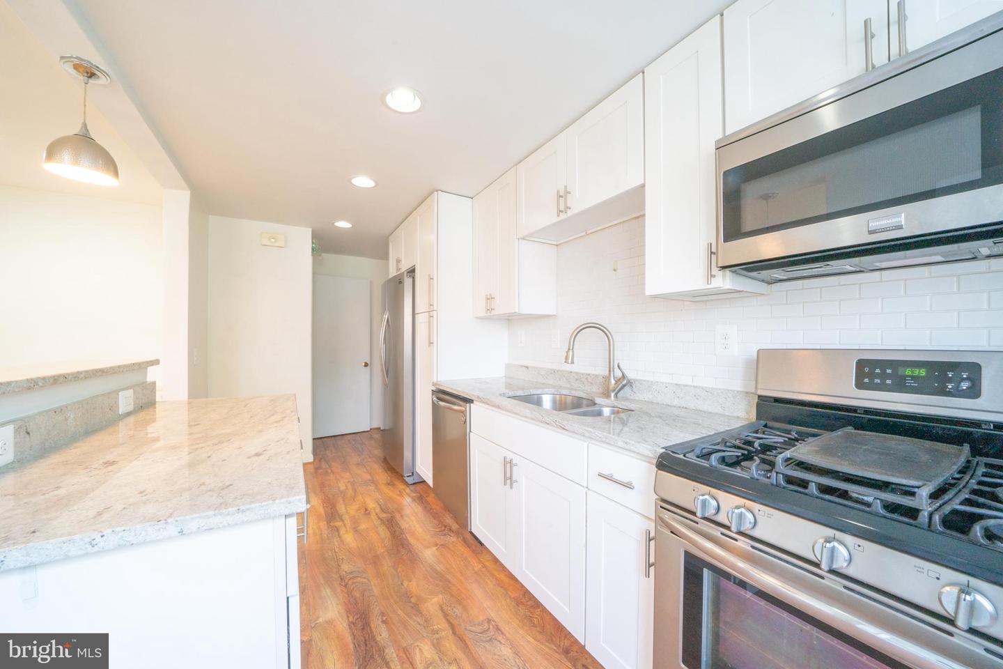 1106 Linden Ave Property Photo 6