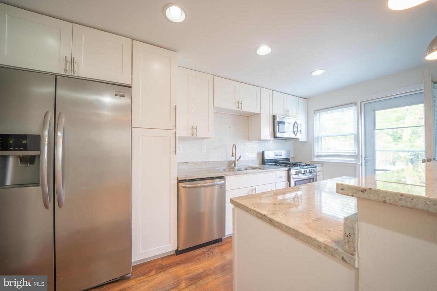 1106 Linden Ave Property Photo 7