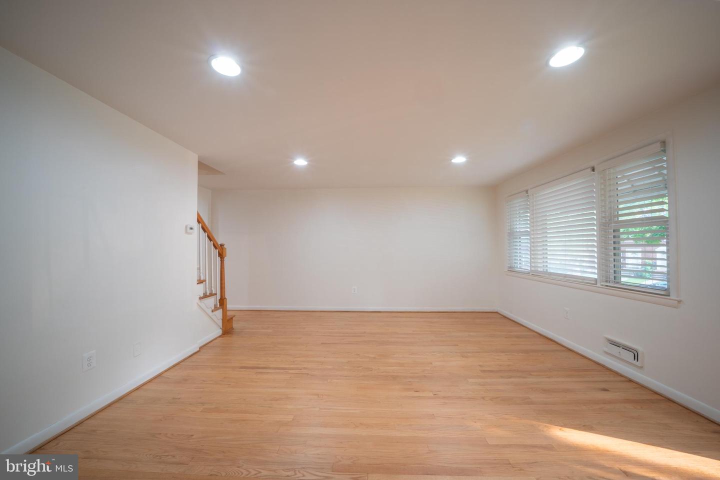 1106 Linden Ave Property Photo 10