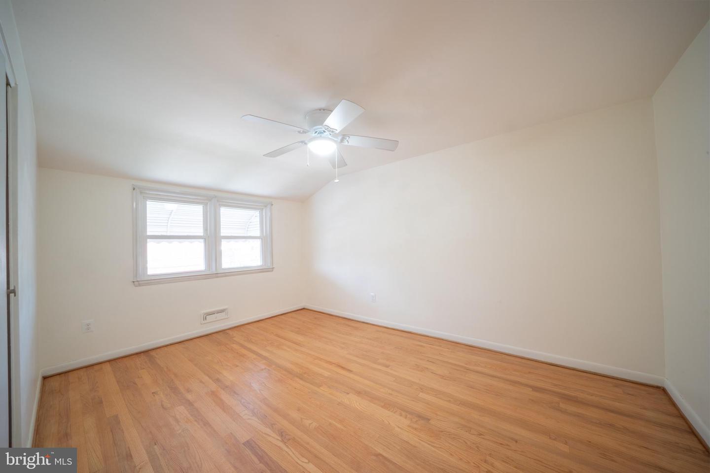 1106 Linden Ave Property Photo 16