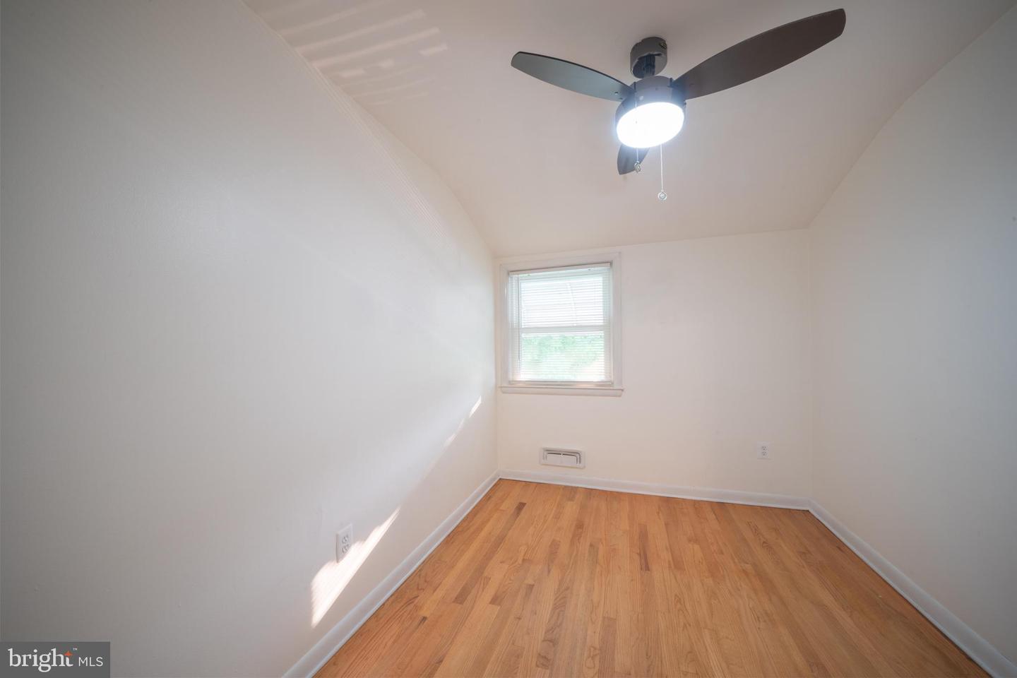 1106 Linden Ave Property Photo 17