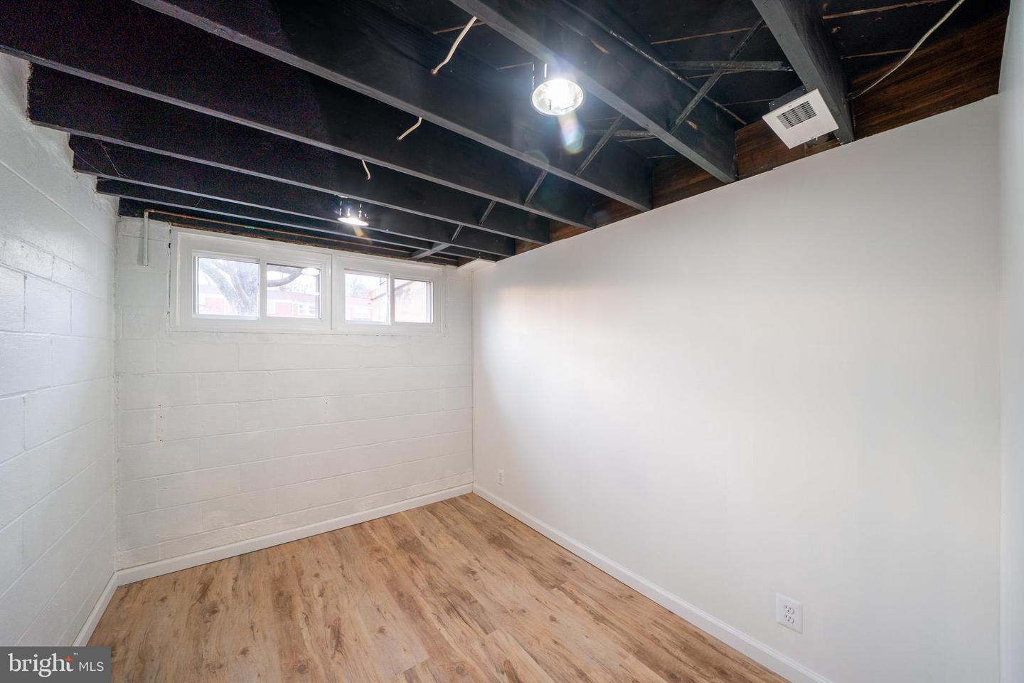 1106 Linden Ave Property Photo 23