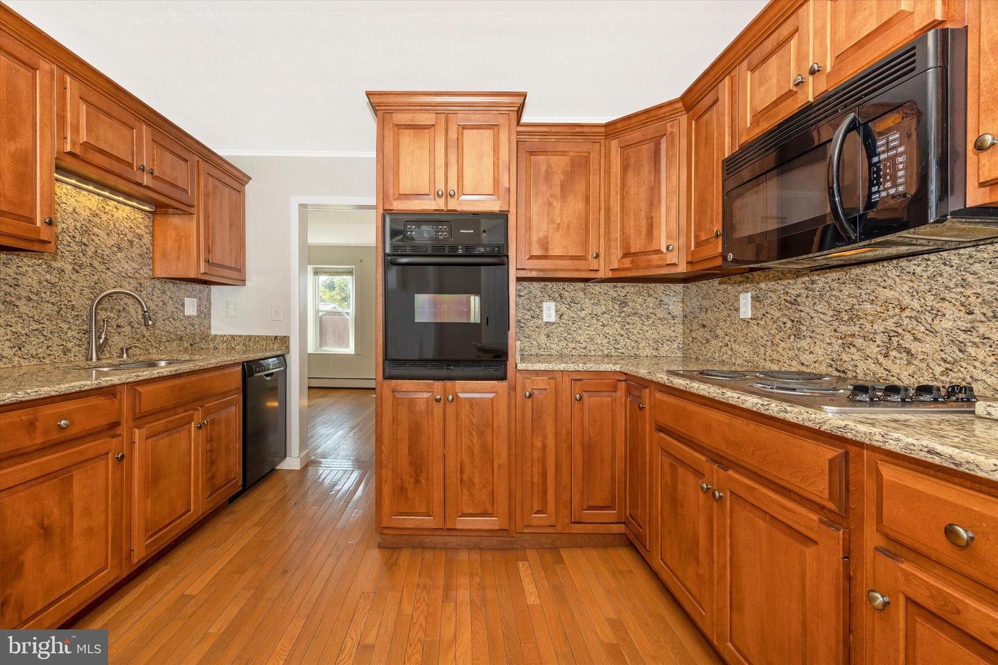 1021 Saffell Rd Property Photo 41