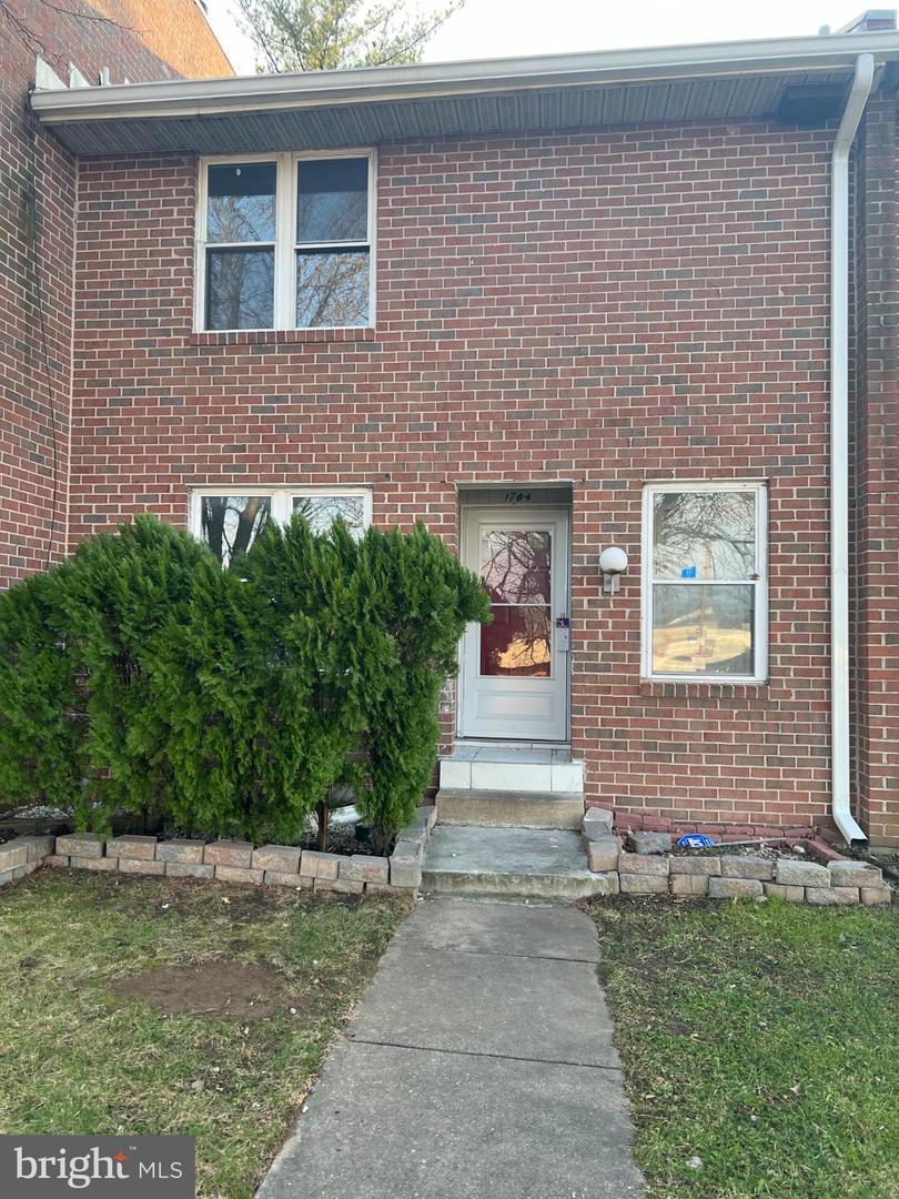 1704 CHESACO AVE Property Photo 1
