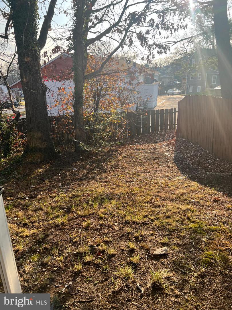 1704 Chesaco Ave Property Photo 2