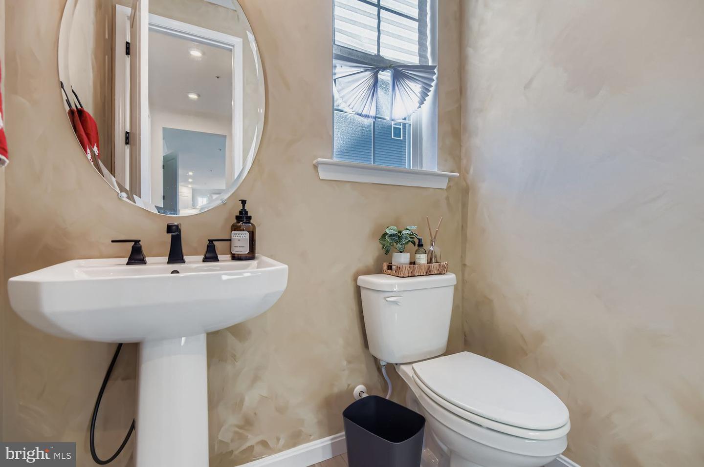 5708 Charlies Way Property Photo 15