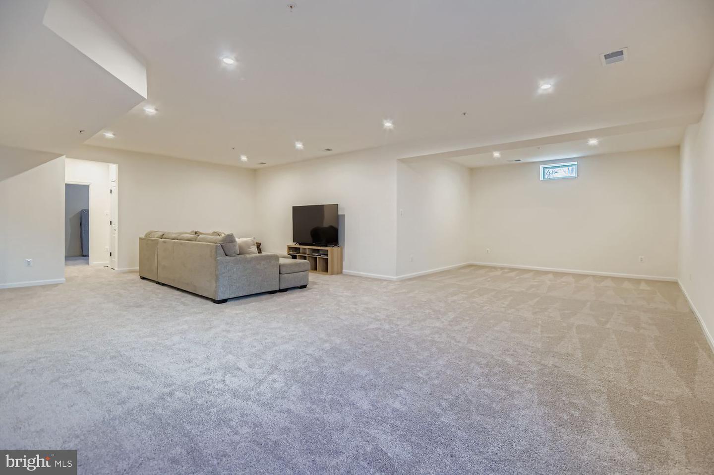 5708 Charlies Way Property Photo 32