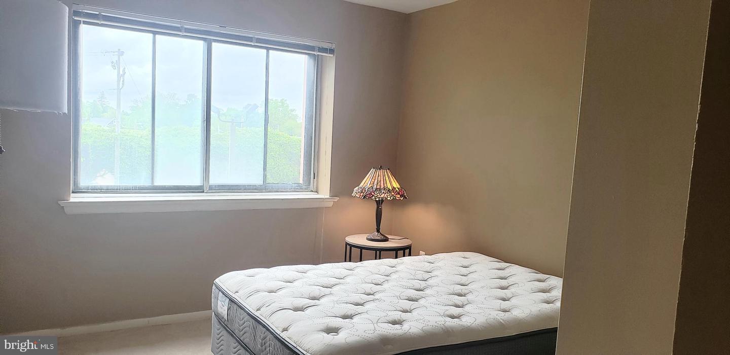 130 Slade Ave #325 Property Photo 6