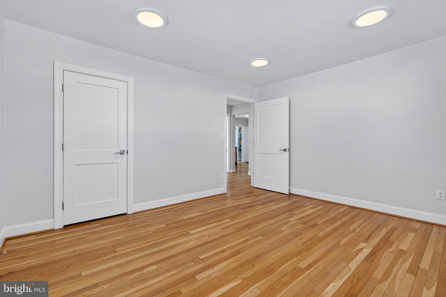 9511 Belair Rd Property Photo 14