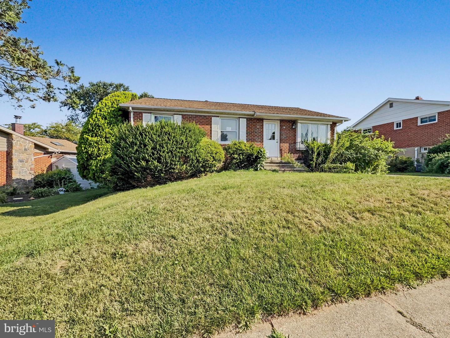 2302 Weathervane Rd Property Photo 3