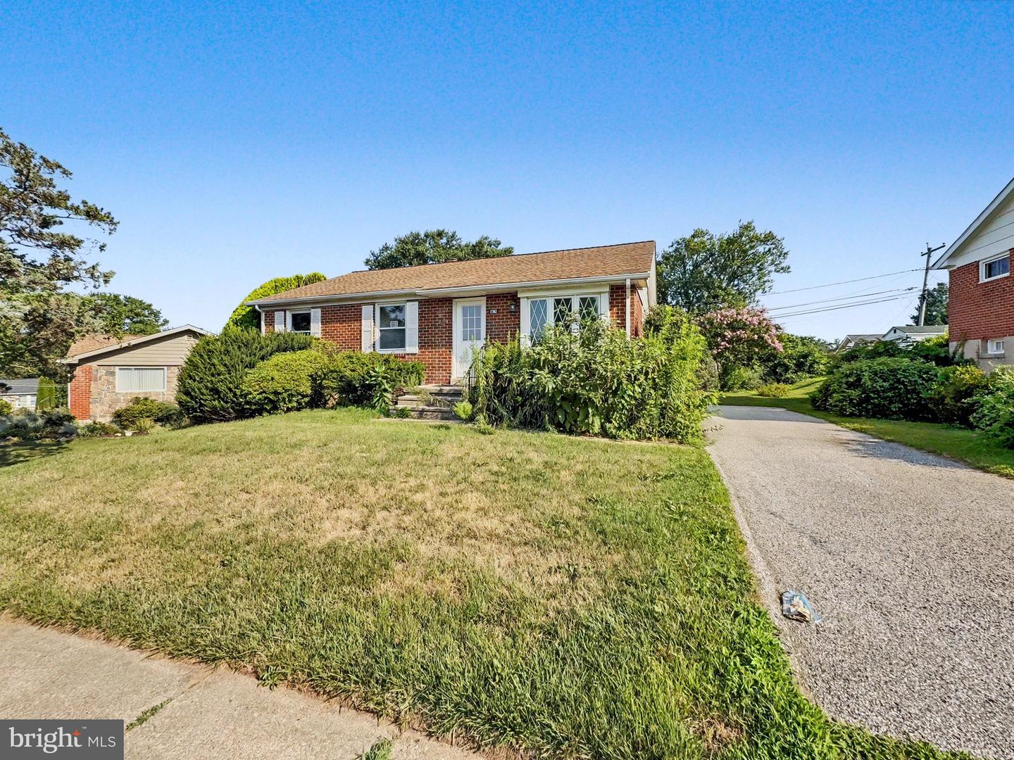 2302 Weathervane Rd Property Photo 4