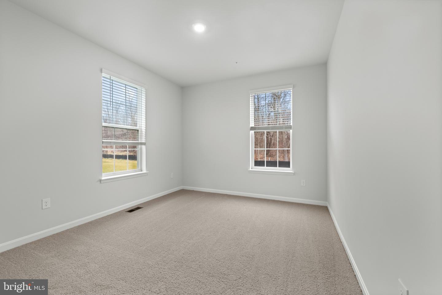 1202 Otter Point Ct Property Photo 12