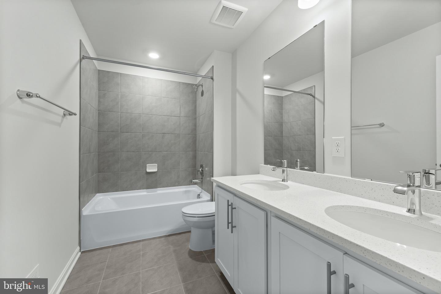 1202 Otter Point Ct Property Photo 21