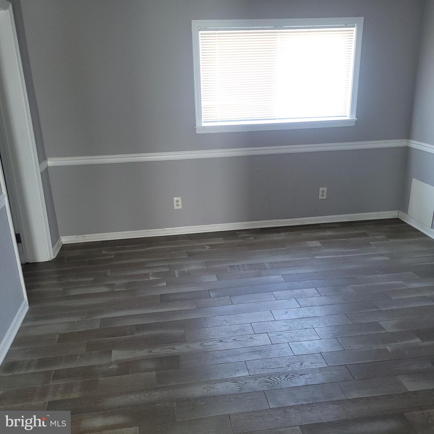 6604 Dogwood Rd Property Photo 5
