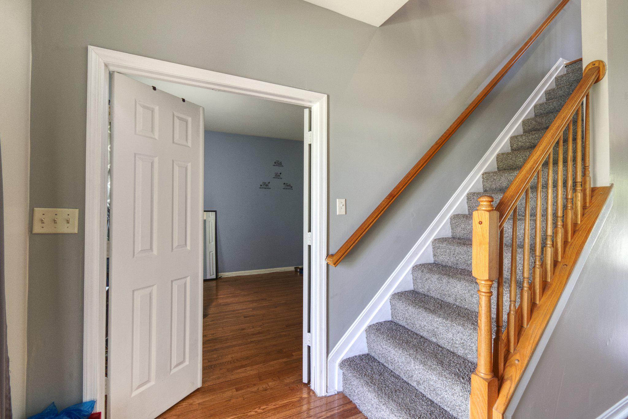 215 Seamaster Rd Property Photo 6