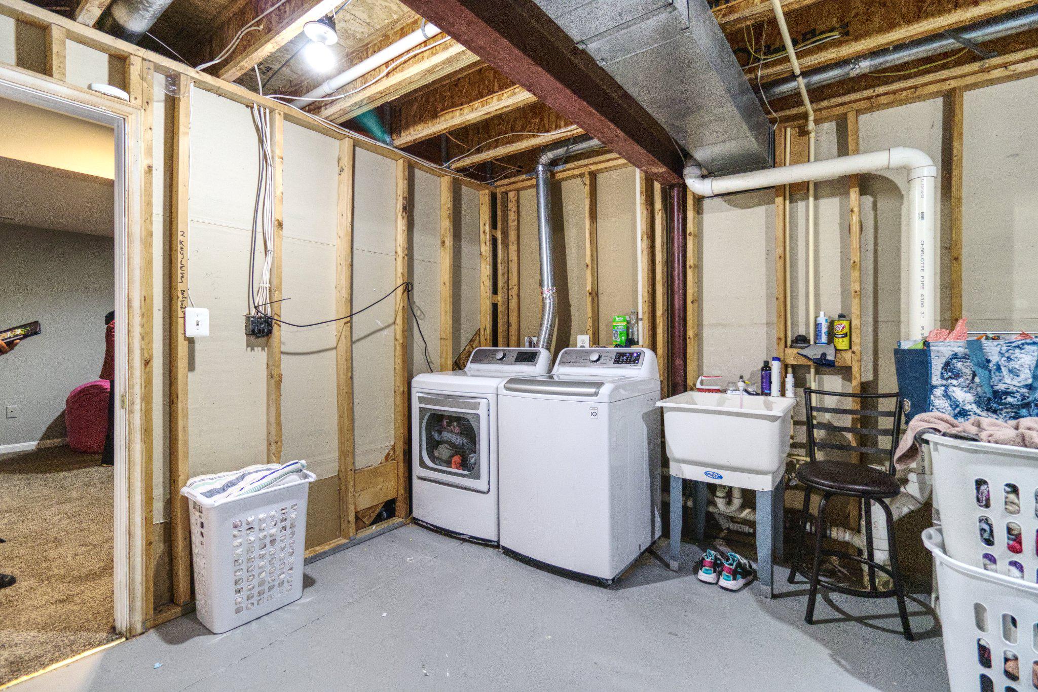 215 Seamaster Rd Property Photo 33