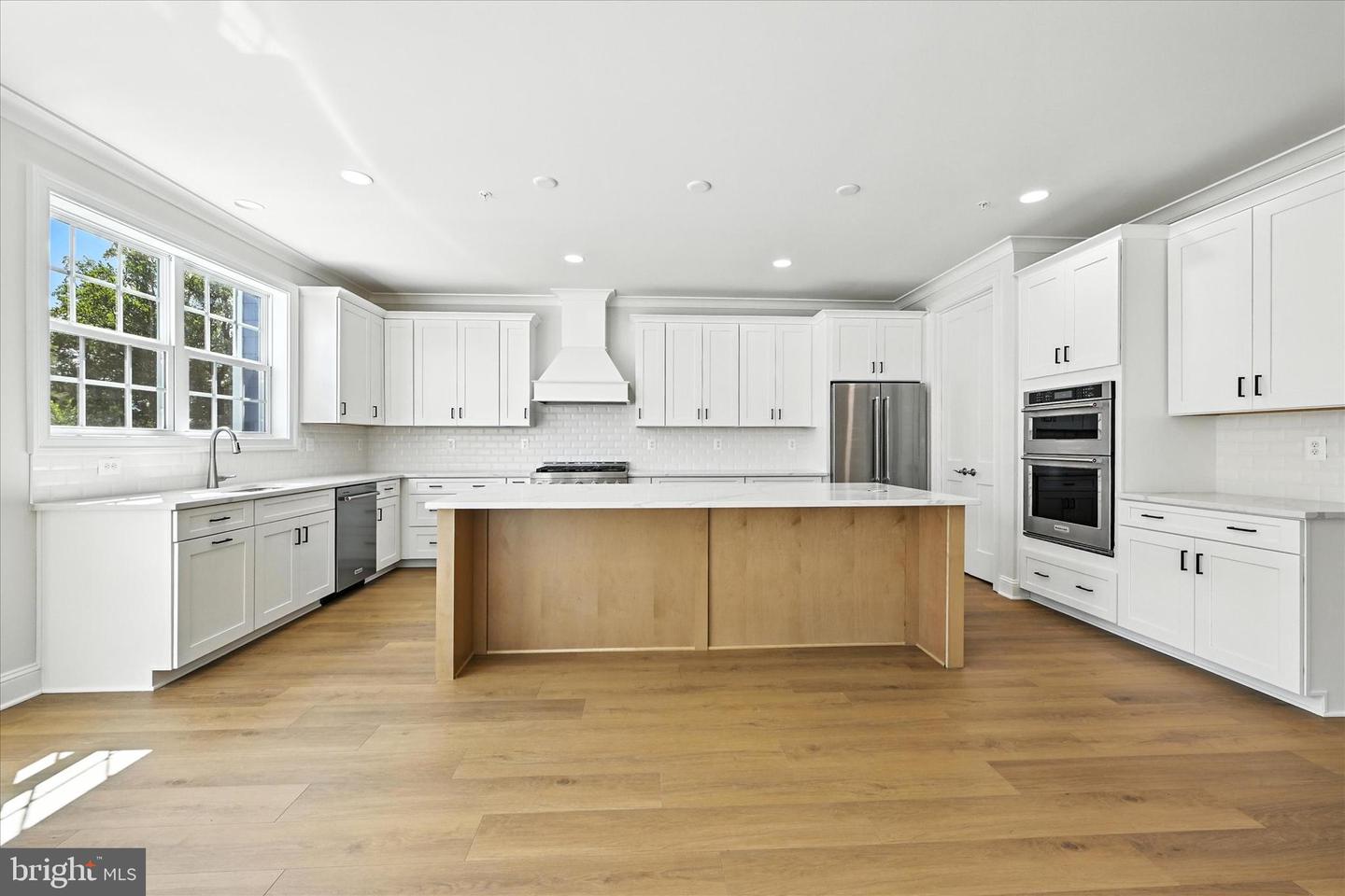 114 Villabrook Way Property Photo 13