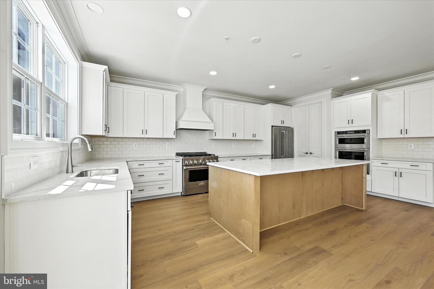 114 Villabrook Way Property Photo 14