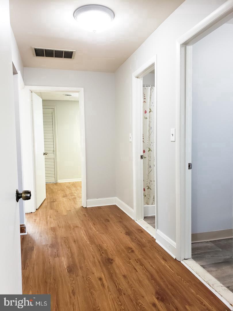 3302 Washington Blvd ##203 & 204 Property Photo 4