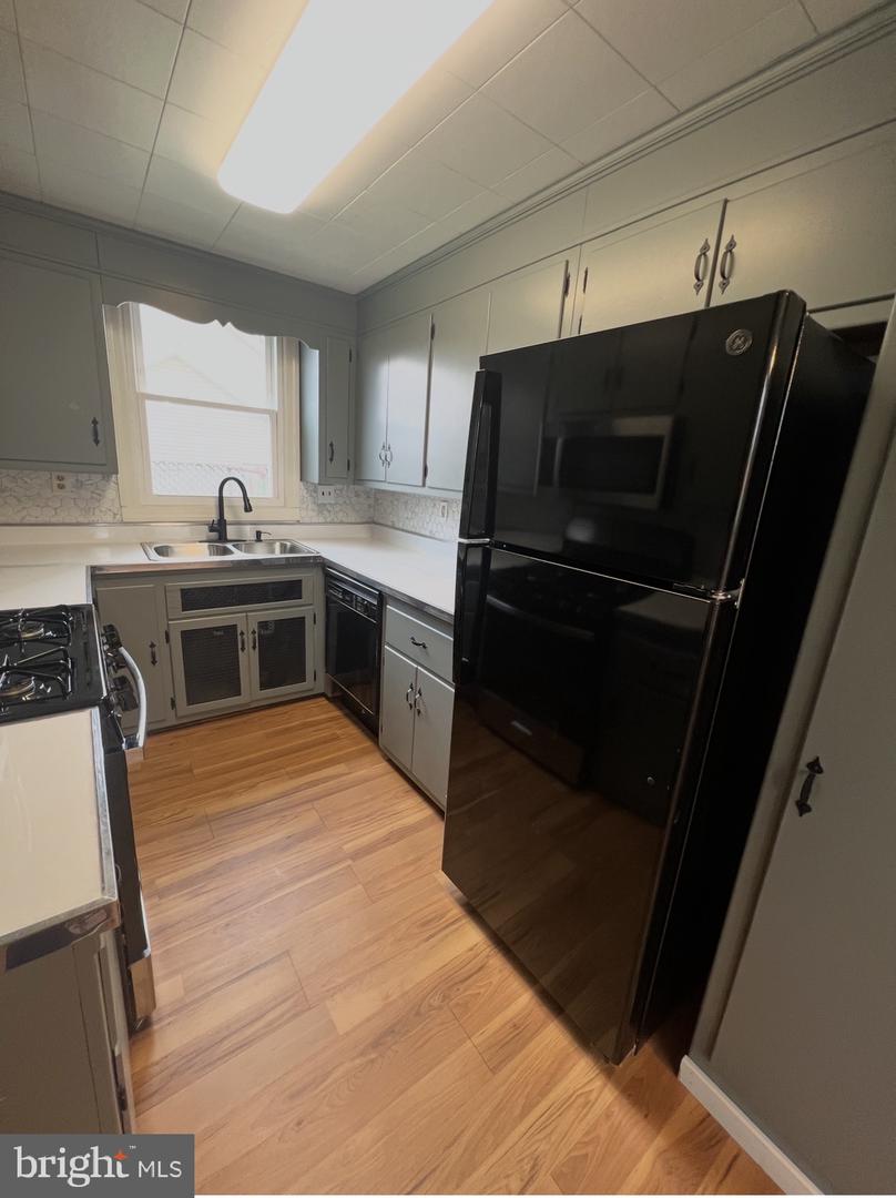 35 Elizabeth Avenue Property Photo 5