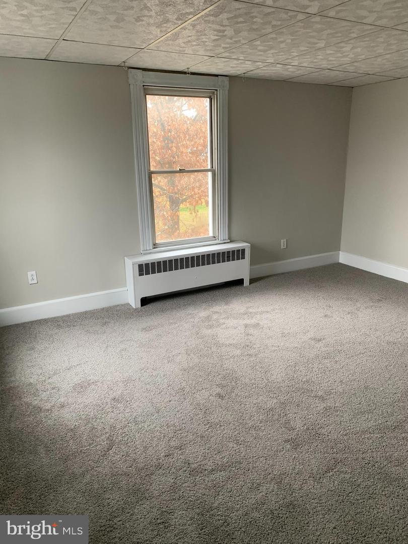 35 Elizabeth Avenue Property Photo 13