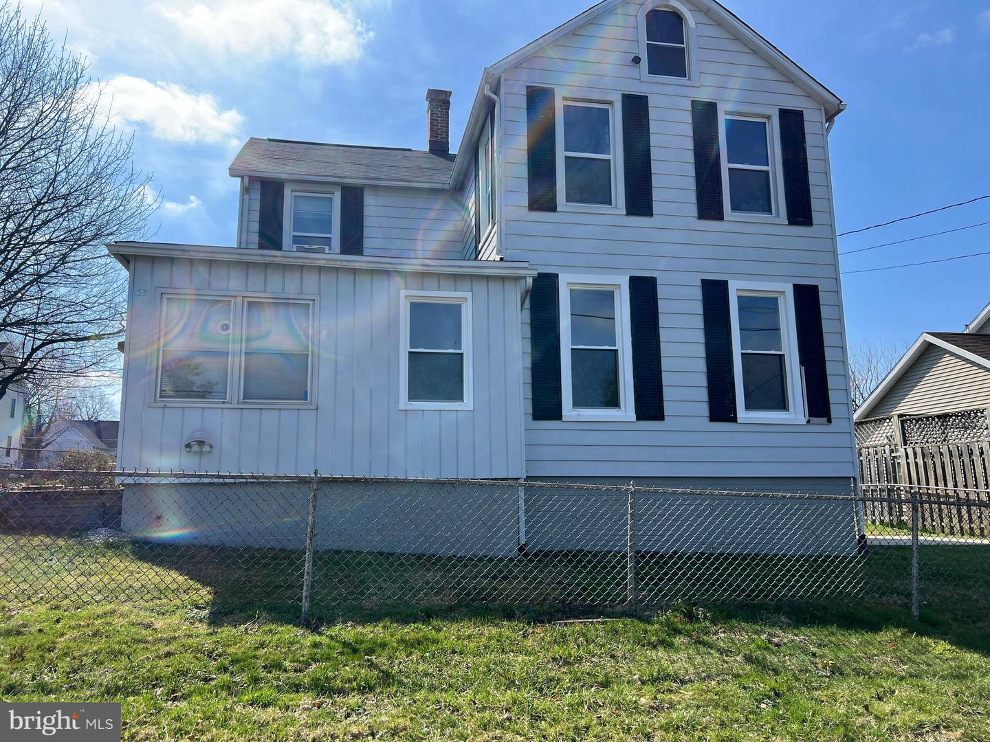 35 Elizabeth Avenue Property Photo 17