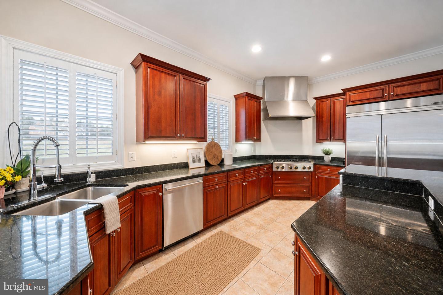 505 Pond View Property Photo 13
