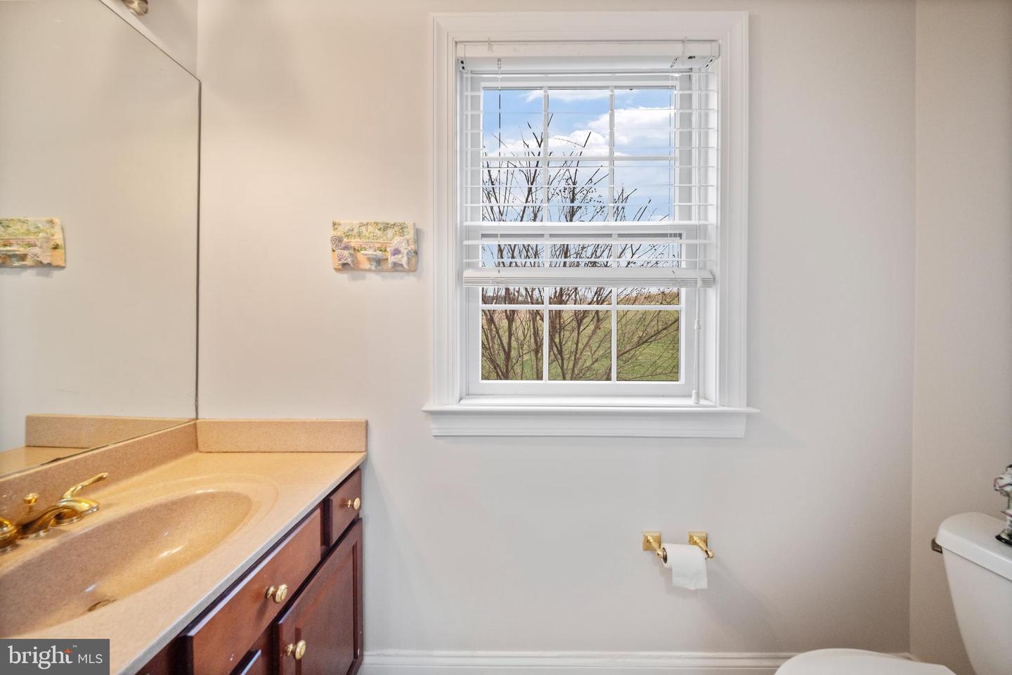 505 Pond View Property Photo 23
