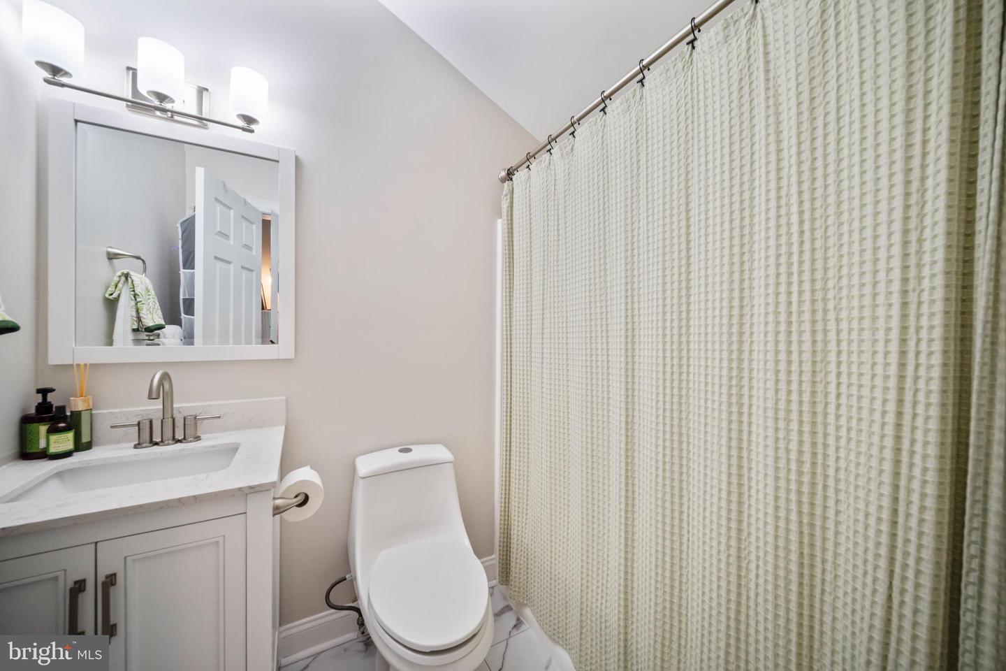 505 Pond View Property Photo 30