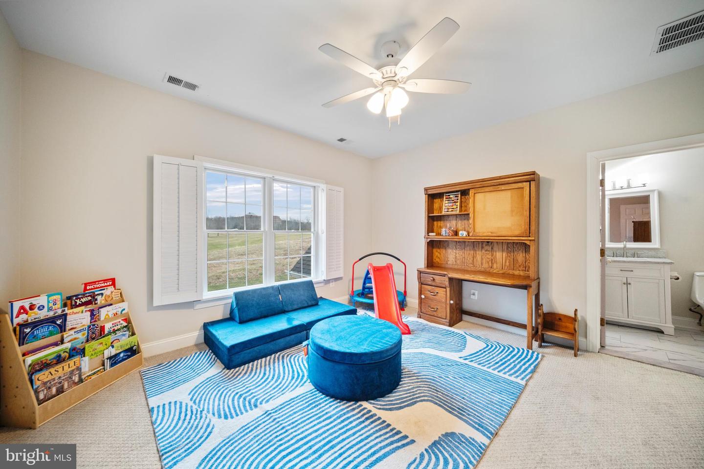 505 Pond View Property Photo 33