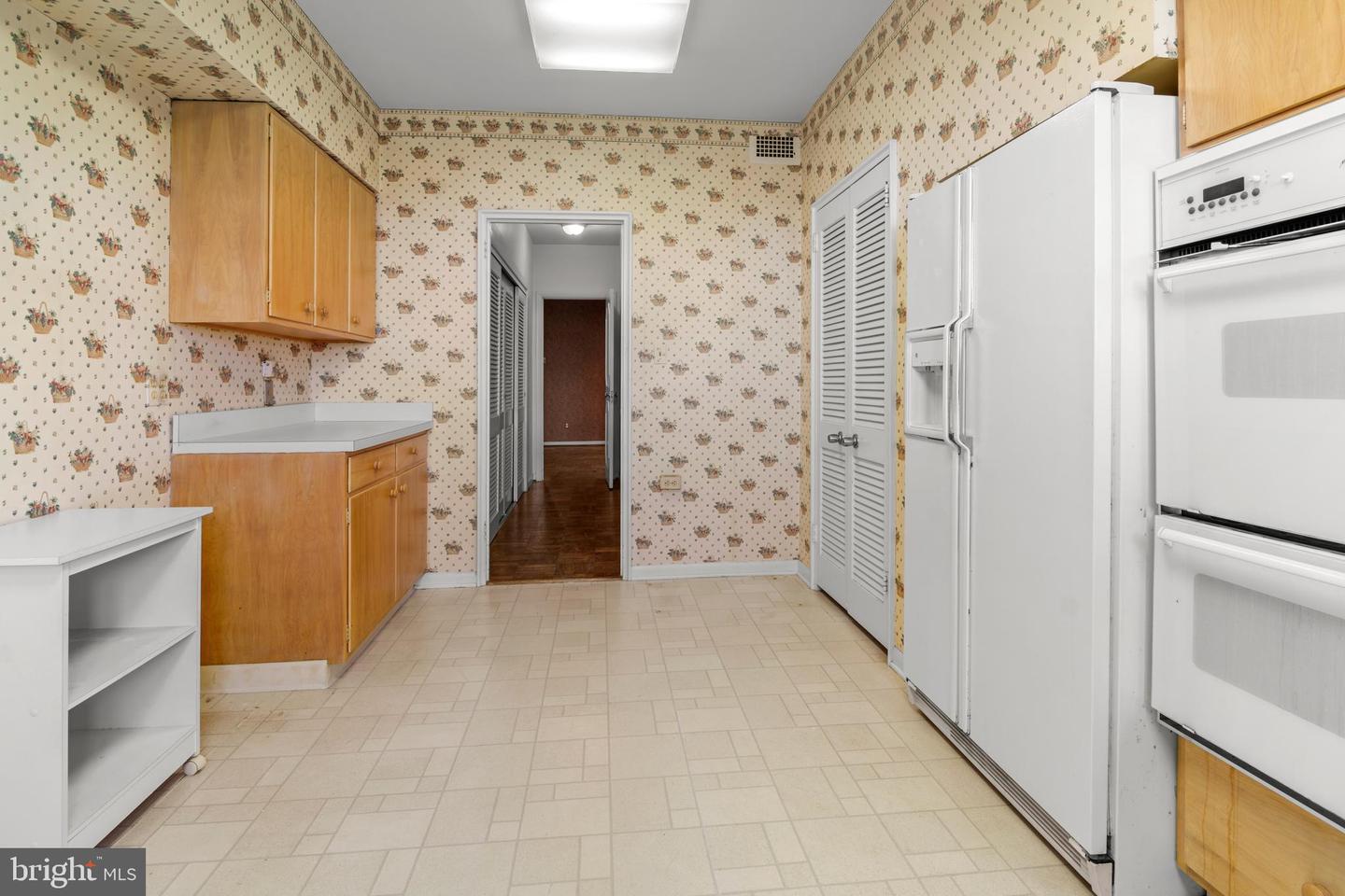 11 Slade Avenue #712 Property Photo 18