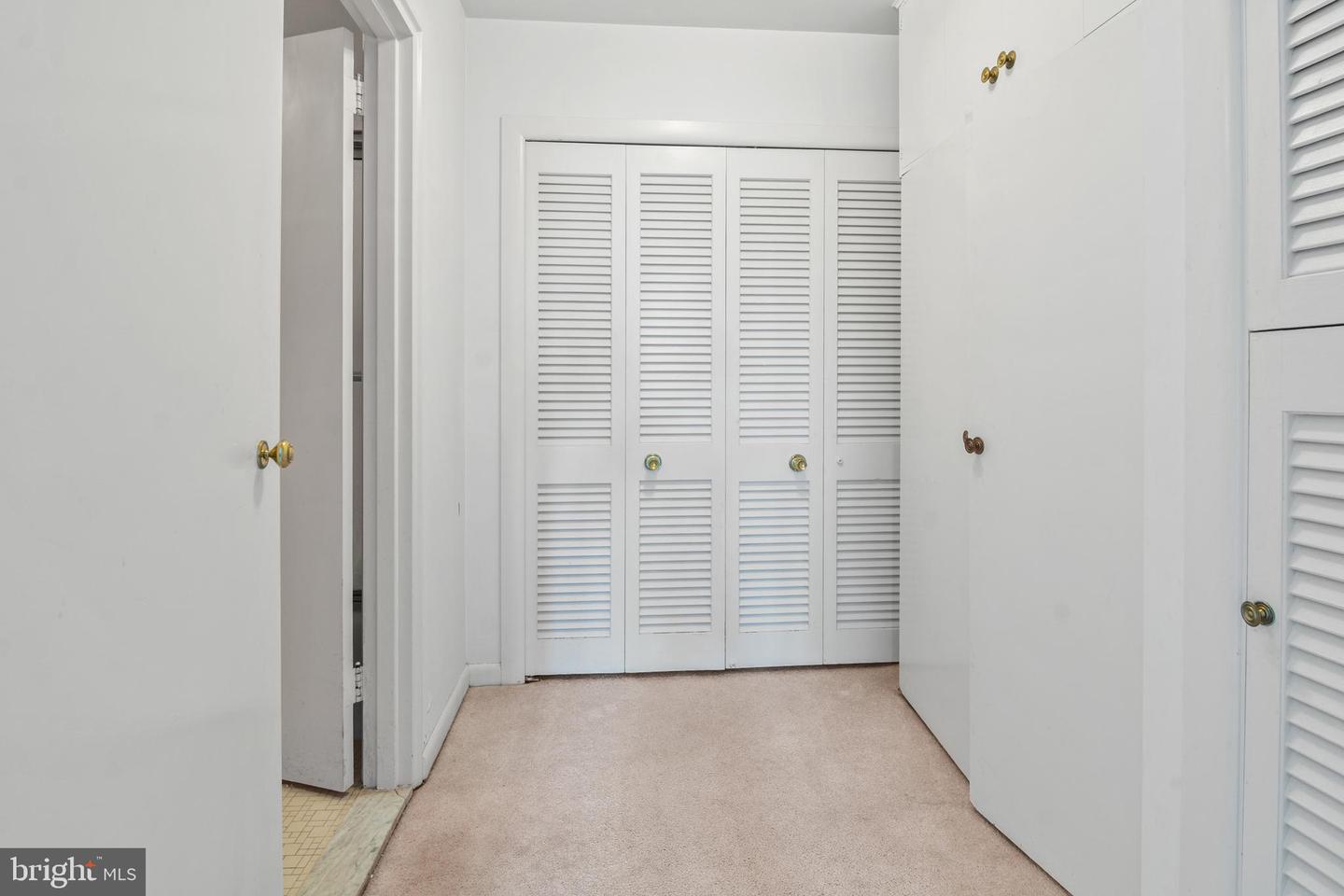 11 Slade Avenue #712 Property Photo 22