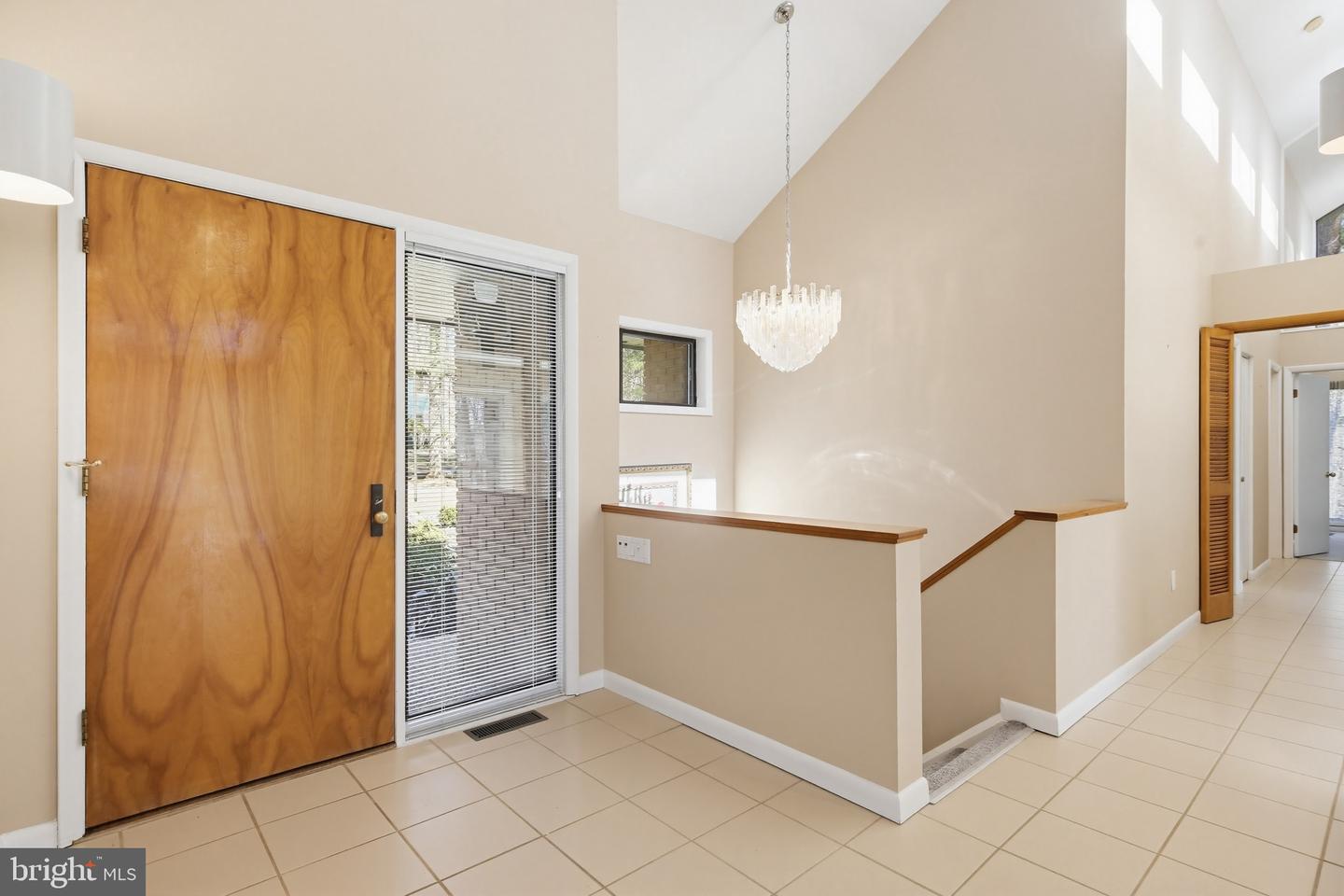 4 Chellis Ct Property Photo 5