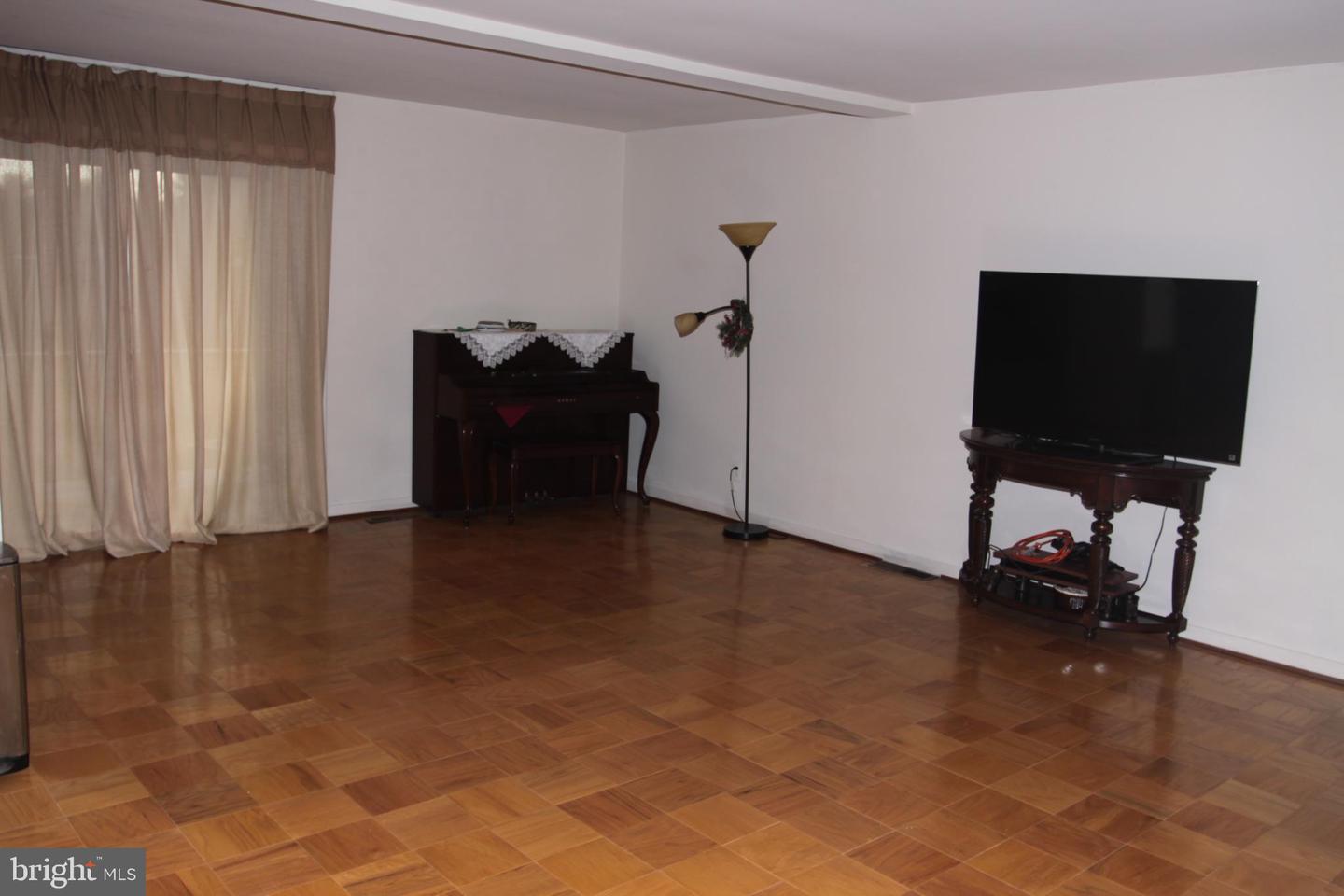31 Stonehenge Cir Property Photo 12