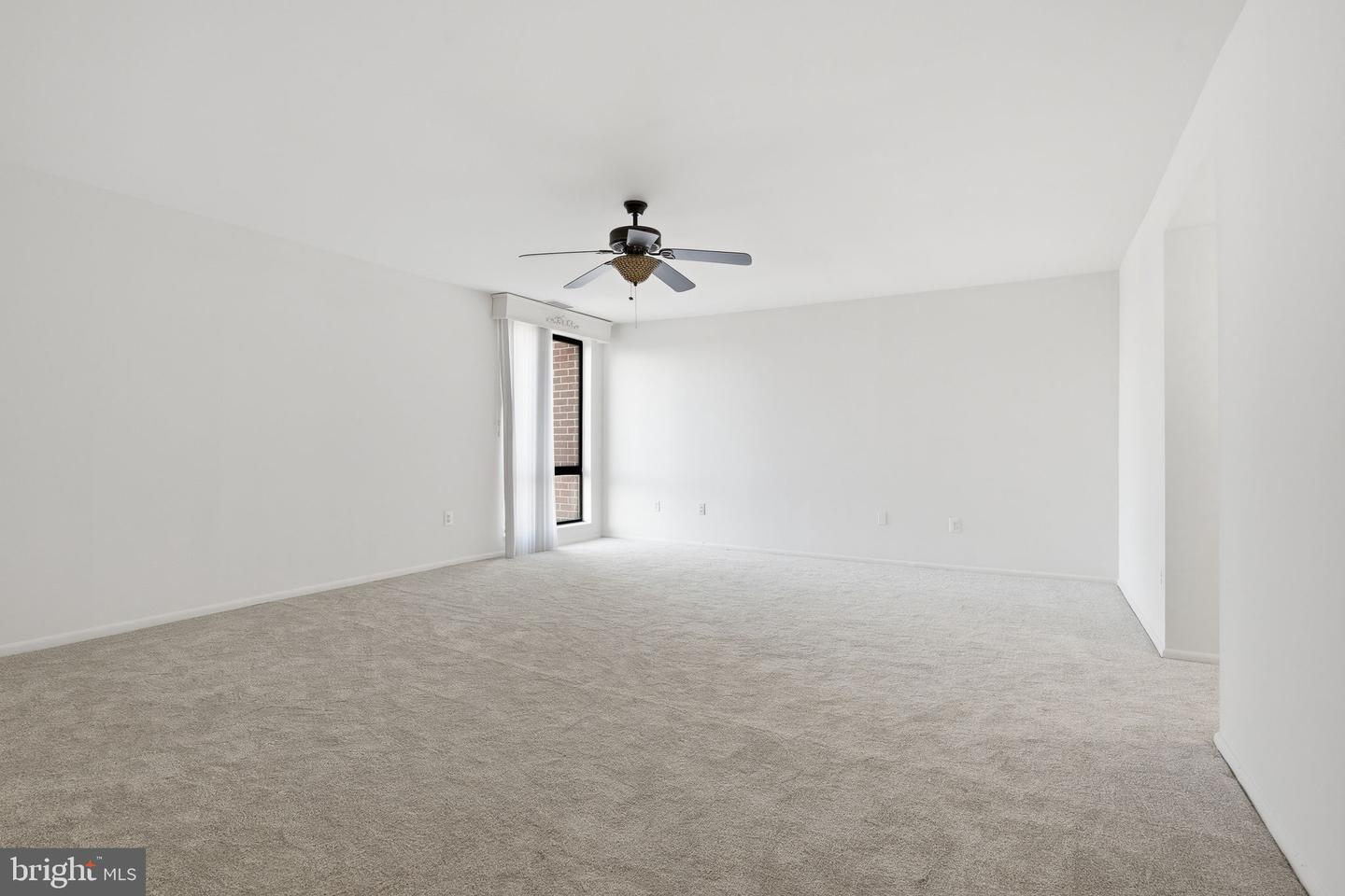 7 Slade Ave #717 Property Photo 10